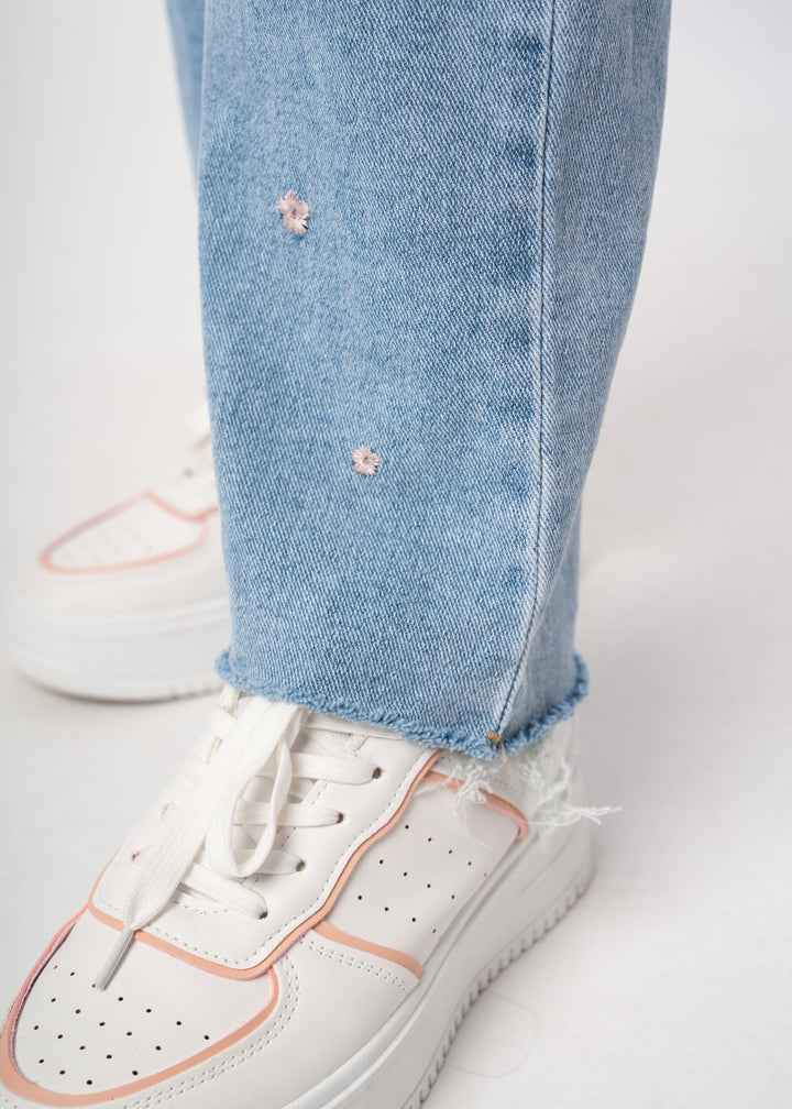 Straight Leg Jeans mit Blumenstickung - Hellblau